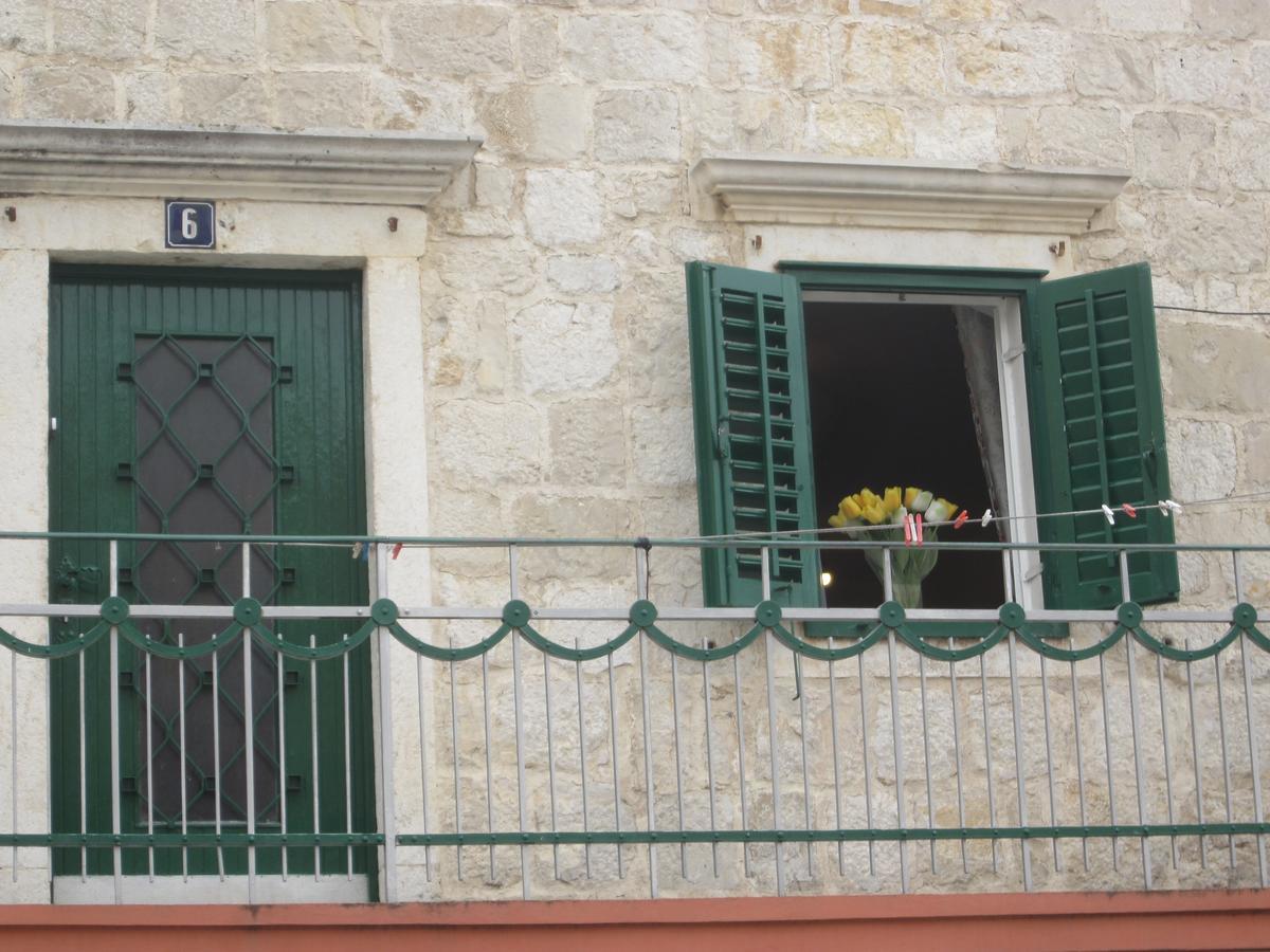 Apartment On The Square Makarska Exterior foto