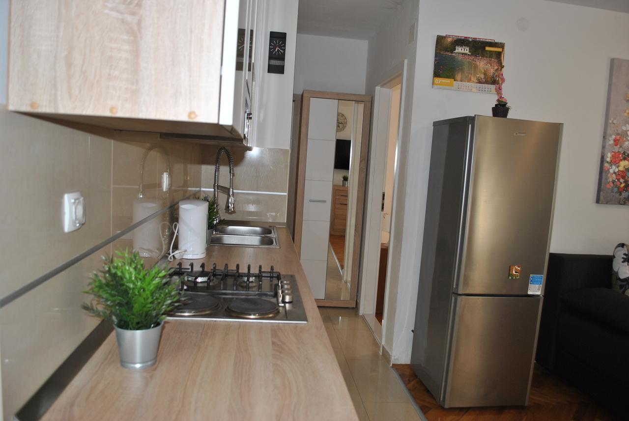 Apartment On The Square Makarska Exterior foto